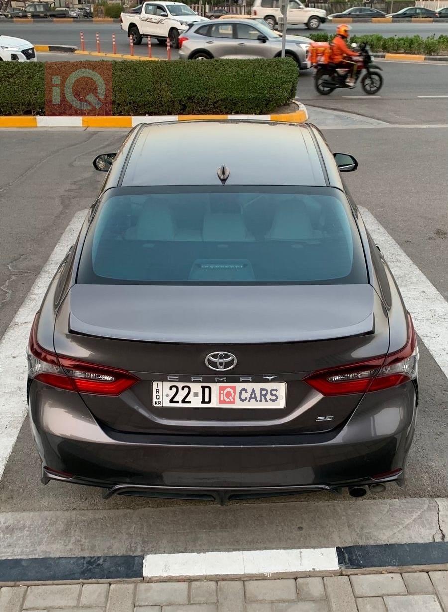 تۆیۆتا کامری